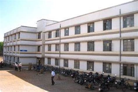 Pimpri Chinchwad Polytechnic Pune Admission 2021 Courses Fee