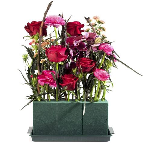In your particular case, we would tend to use wet floral foam so your fresh flowers and greenery extend their life among your artificial flowers. Professional Factory Wet Floral Foam For Flower Fresh ...