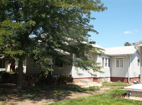 509 E 4th St, Mccook, NE 69001 | Trulia