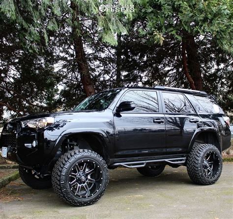 2019 Toyota 4runner With 20×12 44 Fuel Maverick D538 And 33 12 5r20
