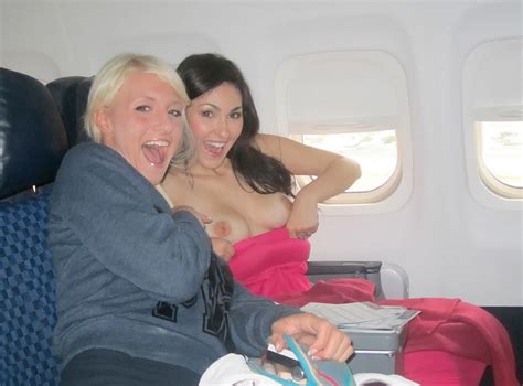 Flashing On Airplane G R L CLOUDYX GIRL PICS 616 Hot Sex Picture