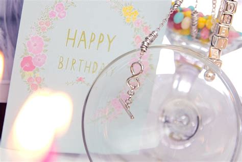 Per voi è più di una sorella: Cosa posso regalare alla mia migliore amica?