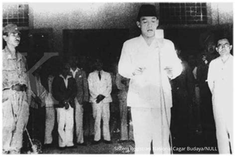 Biografi Singkat Bapak Proklamator Indonesia Ir Soekarno Sarah