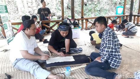 Than hsiang retirement home ( kajang ) was set up in may , 2004 where we provide long and short term stay for young retirees who are active and able to. Uniknya Kertas Daluang, Kertas Tradisional Asli Indonesia