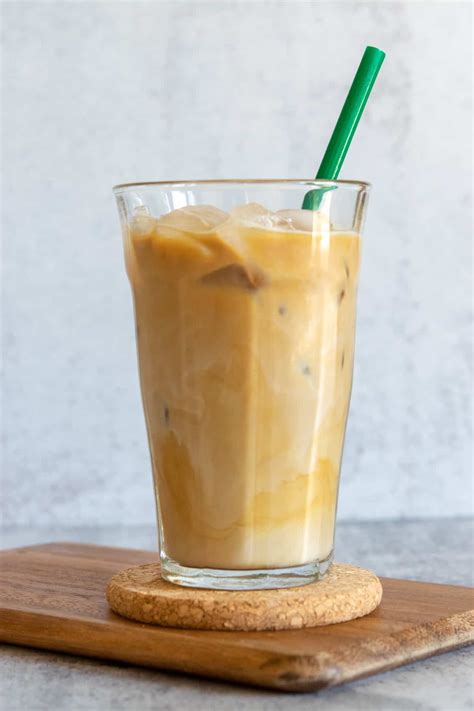 Starbucks Iced Blonde Vanilla Latte Recipe Grounds To Brew