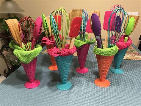 Maybe you would like to learn more about one of these? 10 minute $10 centerpieces! Made some adorable ...