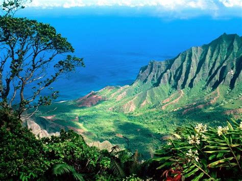 Nā Pali Coast State Wilderness Park In American State Hawaii