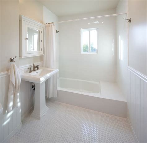 A pedestal sink can be the focal point of the bathroom. 24+ Bathroom Pedestal Sinks Ideas, Designs | Design Trends ...