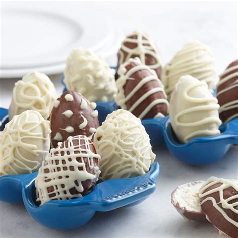 B) making the ice cream. Chocolate Ice Cream Easter Eggs - Le Creuset Recipes