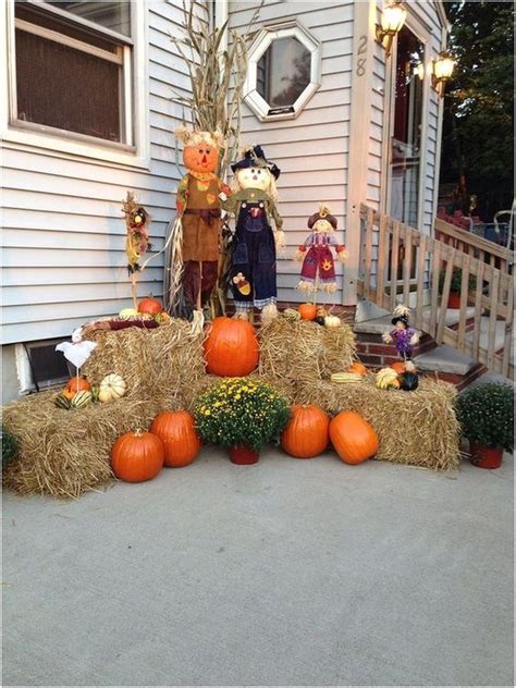 20 Amazing Outdoor Fall Decorations Youll Love