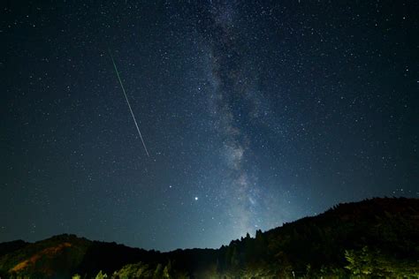 Jun 17, 2021 · 関西発のペルセウス座流星群観測（星空観賞・天体観測）ツアー・旅行なら、クラブツーリズム！添乗員付きのツアーならしっかりサポート！2021年8月お盆時期の夜に観測！肉眼でも観測しやすい流星として人気のペルセウス座流星群を見に行こう。 ペルセウス座流星群 by SuIO （ID：9767024） - 写真共有サイト:PHOTOHITO