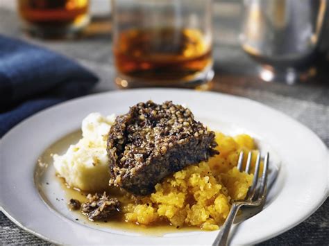 Haggis Neeps And Tatties With Whisky Sauce The Truth In The Haggis