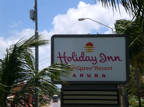 Holiday Inn Sunspree Resort Aruba 01 