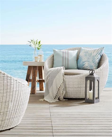 Outdoor Lounge Furniture For Coastal Style Living