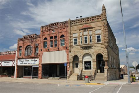 Here Are 10 More Beautiful And Charming Small Towns In Iowa