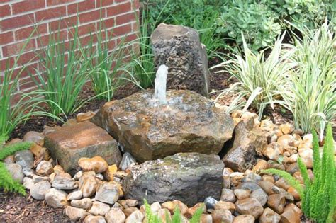 20 Build Outdoor Rock Water Fountains