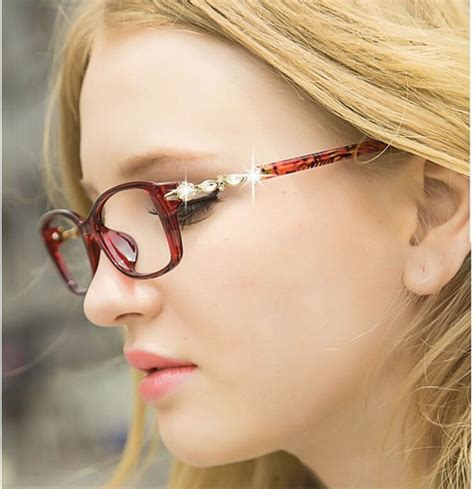 2017 Fashion Brand Designer Diamond Eye Glasses Women Frames Crystal Computer Clear Len