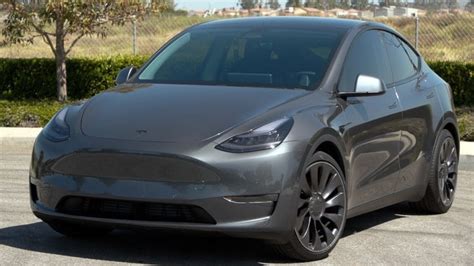 2021 Tesla Model Y Reviews Pricing And Specs Kelley Blue Book