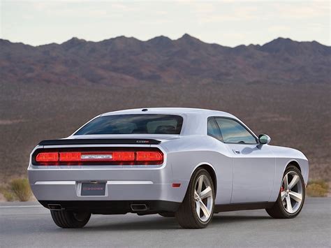 Dodge Challenger Srt8 Specs 2008 2009 2010 2011 2012 2013 Autoevolution