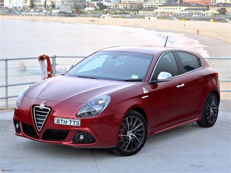 Alfa Romeo Giulietta Quadrifoglio Verde Au Spec 940 2011 Photos