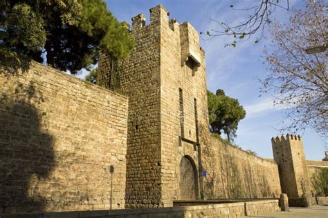 Barcelona S Medieval Walls Stock Image Image Of Door Building 25696051