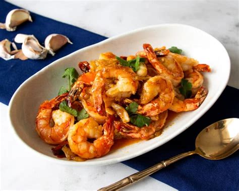 Grandma S Garlic Shrimp Recipe Hot Thai Kitchen