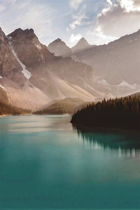 Moraine Lake Canada Holidaypots4u Places To Go Places To See