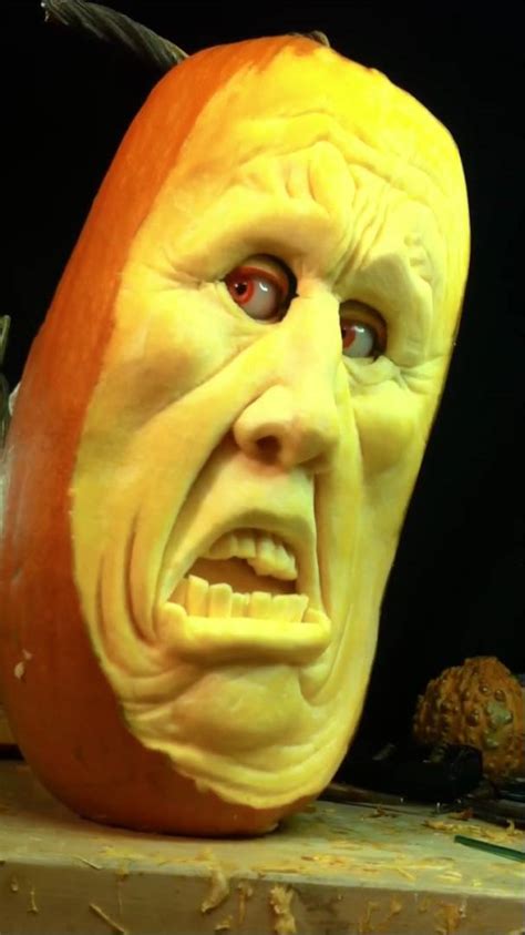 Realistic 3d Pumpkin Carvings By Food Sculptor Ray Villafane