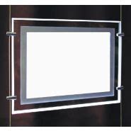 Contours équipés de rubans leds. Porte affiche led mira view