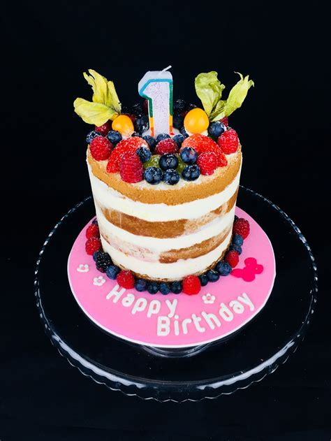 Kuchen deko für den kindergeburtstag star wars, fußball, prinzessinnen, angy birds oder minions: Torte Kuchen Geburtstagstorte Geburtstagskuchen Geburtstag ...
