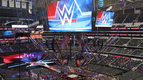At&t stadium broke the wrestlemania attendance record set in 1987 when 101,763 fans filed into jerryworld. Record crowds flood AT&T Stadium for Wrestlemania | WFAA.com