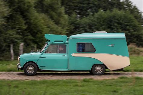 Retro-Mobile – Wohnmobil-Oldtimer Mini Wildgoose – Travel Logbuch