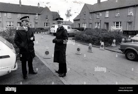 Crime murder Detective Sergeant Ross Hunt scene of murder Earn Gardens