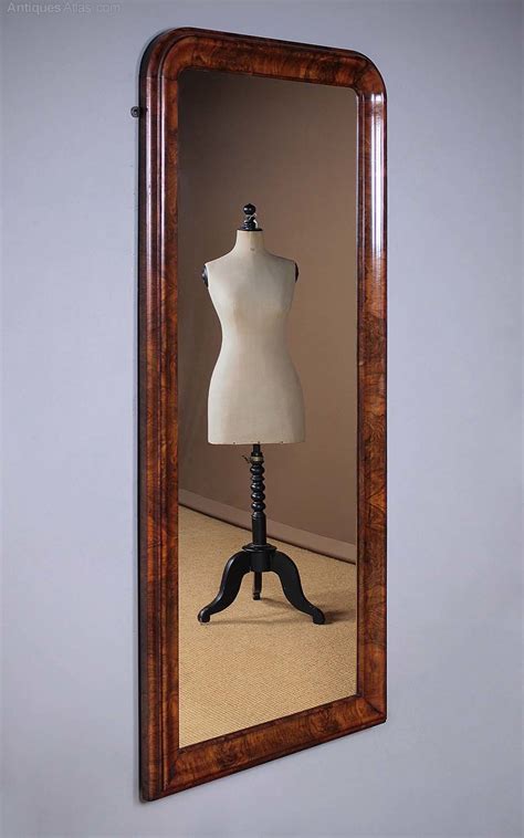 Maybe you would like to learn more about one of these? Antiques Atlas - Walnut Framed Tailor's Mirror C.1880.