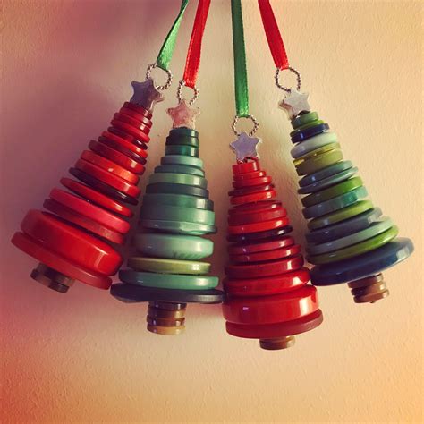 Individual Button Christmas Trees Etsy Vintage Christmas Crafts