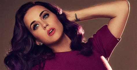 Katy Perry Desnuda Para Moschino El Hit Guate Radio