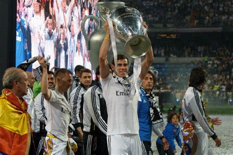 เบนเซมา 67' โรนัลโด 82', 90+3' รายงาน: พรีวิว "เรอัล มาดริด" 2014-15