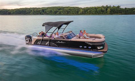 The Top 10 Best Pontoon Boats To Buy In 2020 Best Pontoon Boats