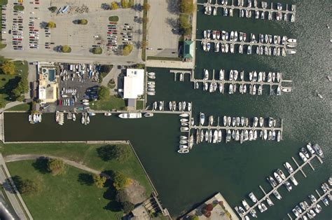 Milwaukee Yacht Club In Milwaukee Wi United States Marina Reviews