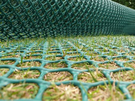 Therefore, you have to maintain a safe distance between the area you want to protect from the birds and the area that will be designated for the bird feeder to cover. Green Plastic Reinforcement Mesh for Grass Protection | 2m ...