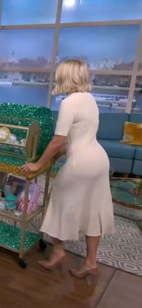 Holly Willoughbys Bum On Twitter Jaw Dropping 🍑🍑🍑🍑🍑 Hollywills