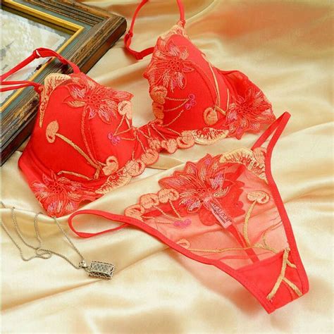2015 Ultra Thin Transparent Lace Sexy Bra And Thong Set Womens Flower