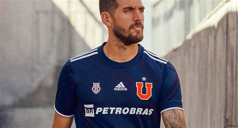 Get the latest universidad de chile news, scores, stats, standings, rumors, and more from espn. Universidad de Chile voetbalshirts 2021 - Voetbalshirts.com