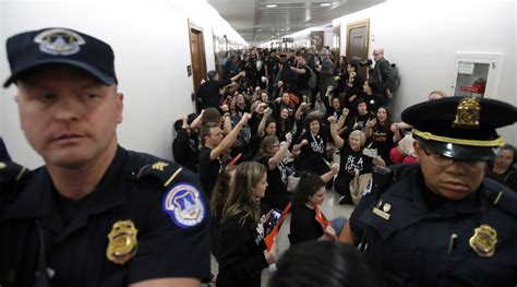 Clean utilities and fun to bond with your friends! The Pic of the Day: Capitol Hill Police move protestors ...