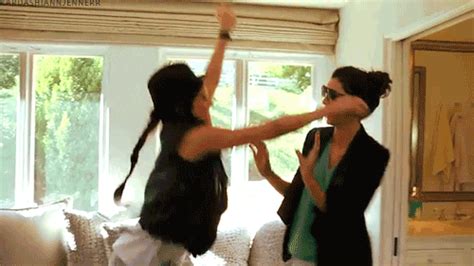 23 Reasons You Love Your Sister As Told By Kendall And Kylie Jenner