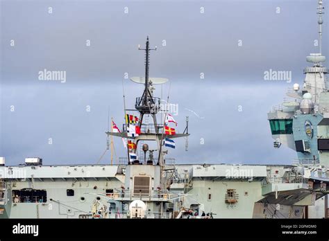 Hms Clyde P257 With Paying Off Pennant The Offshore Patrol Vessel