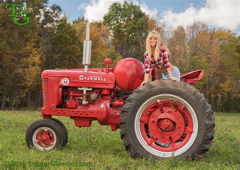 Farmall Tractors Tractor Glamour Tractor Sexy Red Tractor