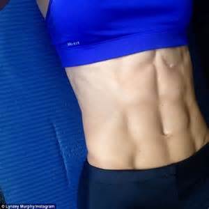My Kitchen Rules Lynzey Murphy Displays Her Ripped Stomach Daily