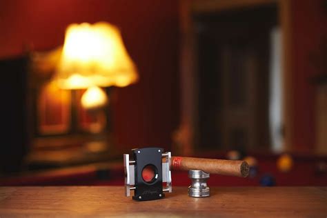 A Brief History Of Cigar Smoking Blog Puro Prestige