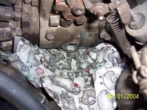 Adjusting the Fuel Injection Pump on a 6.9L & 7.3L Ford ...